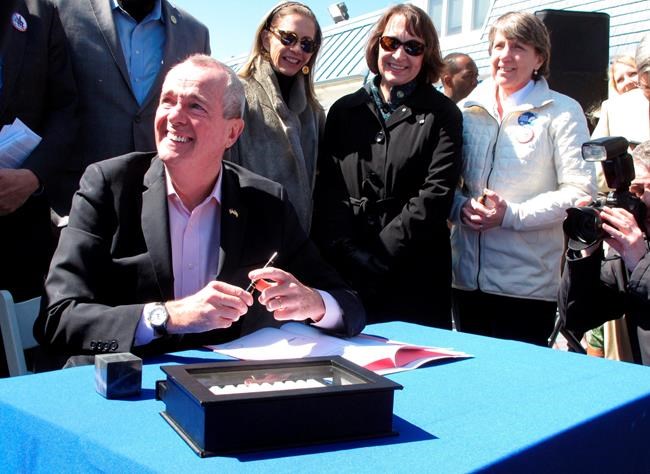 New Jersey governor signs drill ban to thwart Trump plan | iNFOnews.ca CP985481242