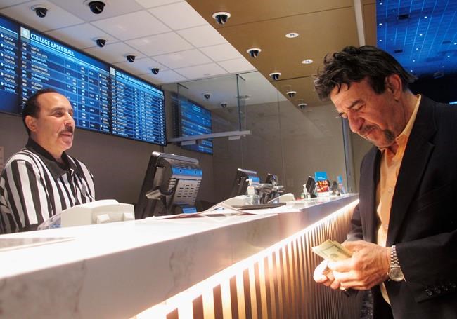 Super Bowl betting brings big business to sports books | iNFOnews.ca Super Bowl betting brings big business to sports books | iNFOnews.ca
