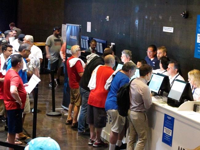 MGM, Caesars racing to cash in on sports betting market | iNFOnews.ca