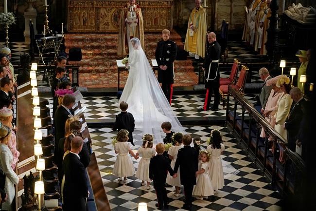 The Latest: Royal newlyweds to spend night in Windsor Castle | iNFOnews.ca CP1952633462