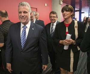 Couillard says drop in metals prices won't hinder northern development plan | iNFOnews.ca CP30104299