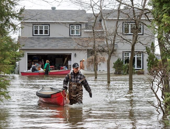 Body of man missing in Quebec floods found; child still missing | iNFOnews.ca Body of man missing in Quebec floods found; child still missing | iNFOnews.ca