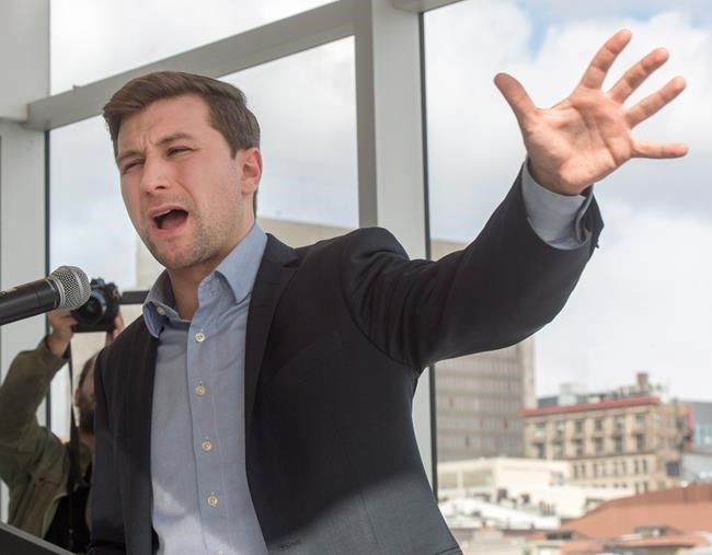 Former Quebec student leader Nadeau-Dubois jumping into provincial politics | iNFOnews.ca