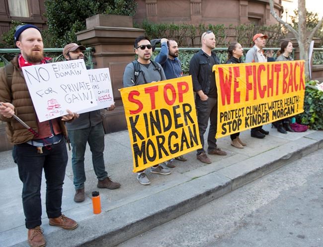 American pipeline protesters demonstrate outside Trudeau meetings | iNFOnews.ca