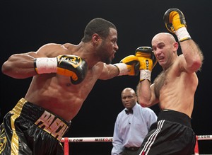 Shoulder injuries won't keep Canada's Pascal from title bout with Dawson | iNFOnews.ca CP21264294