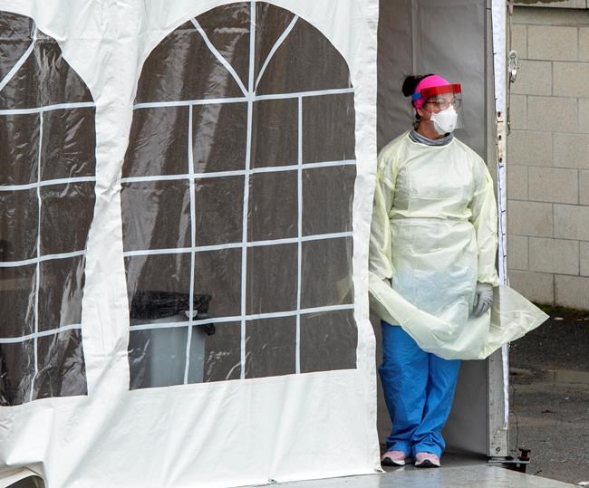 COVID-19 spreaders with mild or no symptoms may be contributing to pandemic: experts | iNFOnews.ca COVID-19 spreaders with mild or no symptoms may be contributing to pandemic: experts | iNFOnews.ca