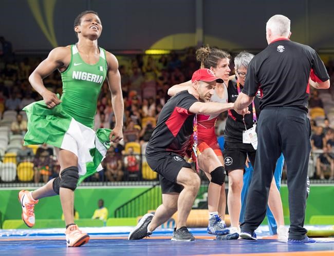 Canadian wrestler Michelle Fazzari injured going for gold at Commonwealth Games | iNFOnews.ca CP2055267850