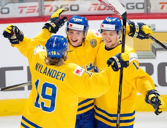 Senators prospect Dahlen scores three as Sweden tops Czechs 5-2 at world juniors | iNFOnews.ca