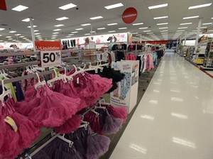 Target's failure as a lesson for other U.S. retailers eyeing Canada, experts say | iNFOnews.ca CP31490482