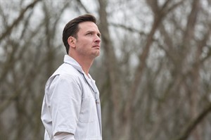 'Rectify's Aden Young chose not to know whether Daniel was innocent | iNFOnews.ca CP28889473