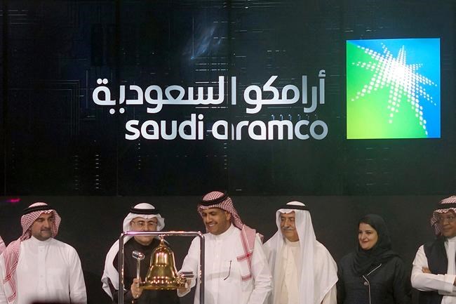 Saudi Aramco to issue bonds as it seeks cash amid oil slump | iNFOnews.ca