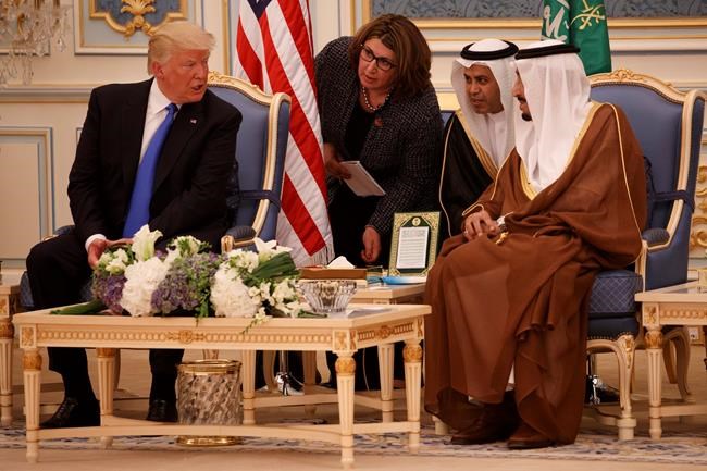 Saudis welcome Trump with gold medal, receive arms package | iNFOnews.ca