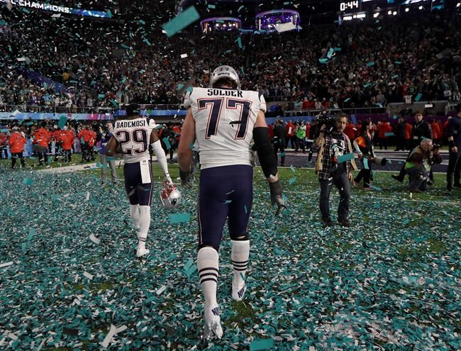 Foles, Eagles outshoot Patriots for 1st Super Bowl, 41-33 | iNFOnews.ca