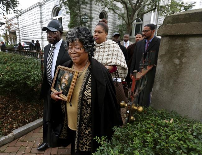 White ex-cop gets 20 years for Walter Scott slaying | iNFOnews.ca White ex-cop gets 20 years for Walter Scott slaying | iNFOnews.ca