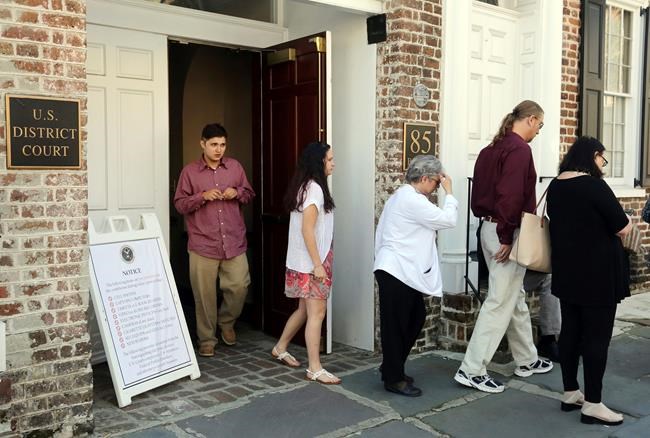 Tearful friend of Dylann Roof apologizes at sentencing | iNFOnews.ca