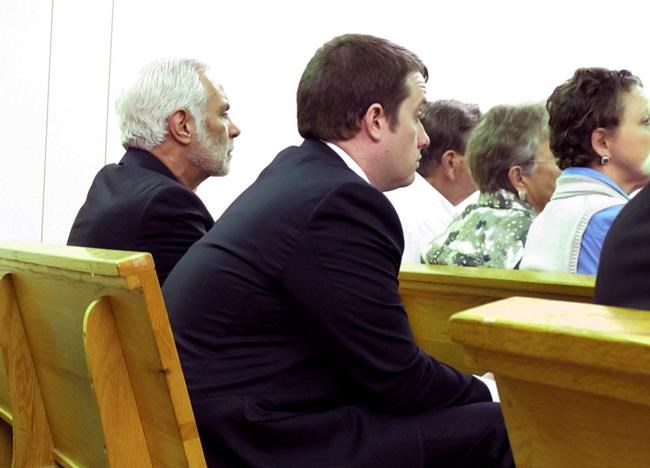 South Carolina lawmaker accused of beating his wife resigns | iNFOnews.ca