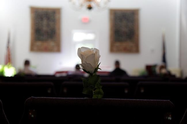 At funerals in virus outbreak, mourning is from a distance | iNFOnews.ca