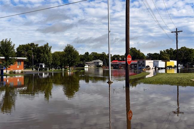 Flooding closes schools, restricts travel in SE South Dakota | iNFOnews.ca