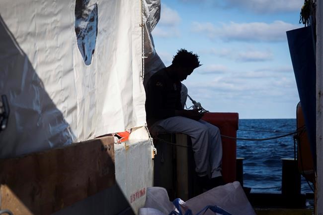 Italian leaders send conflicting messages on migrants at sea | iNFOnews.ca