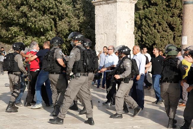 Clashes, tensions flare at sacred site in Jerusalem | iNFOnews.ca