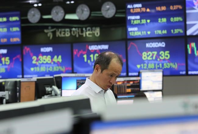 Global stocks tumble after new Trump tariff threat | iNFOnews.ca Global stocks tumble after new Trump tariff threat | iNFOnews.ca