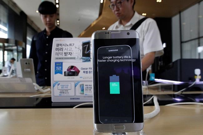 Samsung recalls Galaxy Note 7 after battery explosions | iNFOnews.ca CP36212874