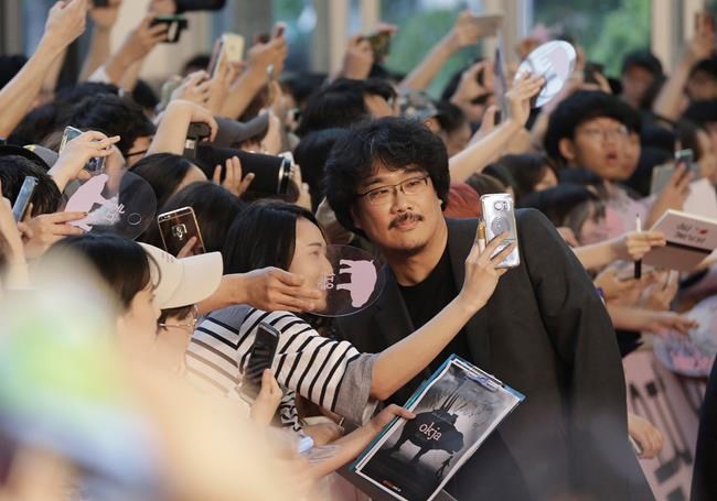 Netflix theatre debate hits S. Korea as 'Okja' boycott looms | iNFOnews.ca