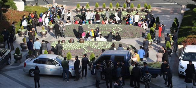 Quake in South Korea left 1,500 homeless, dozens injured | iNFOnews.ca Quake in South Korea left 1,500 homeless, dozens injured | iNFOnews.ca
