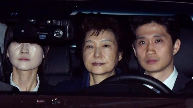 Park just latest South Korean president to fall from grace | iNFOnews.ca CP578622796