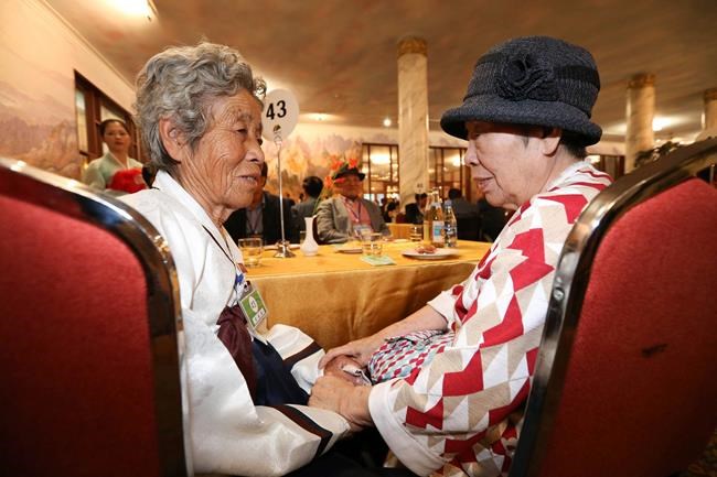 AP Explains: Reunions of war-split Korean kin are emotional | iNFOnews.ca