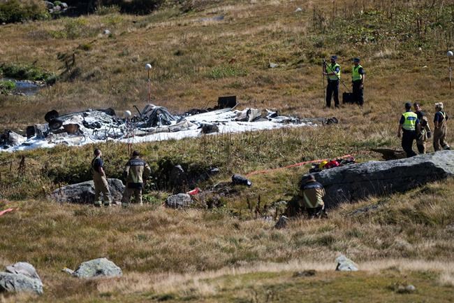 Swiss military helicopter crashes in Alps, 2 pilots killed | iNFOnews.ca Swiss military helicopter crashes in Alps, 2 pilots killed | iNFOnews.ca