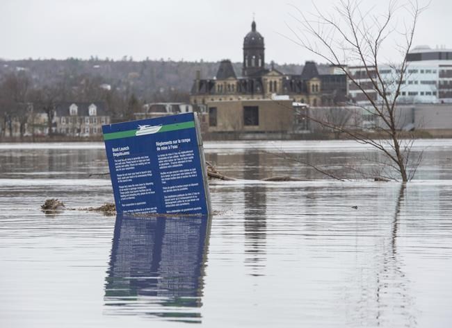 Soldiers deploying to flood-prone areas as water levels rise in New Brunswick | iNFOnews.ca Soldiers deploying to flood-prone areas as water levels rise in New Brunswick | iNFOnews.ca