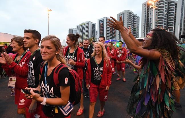 Canadian Olympic team settles into athletes' village in Rio with samba and song | iNFOnews.ca CP1636478884