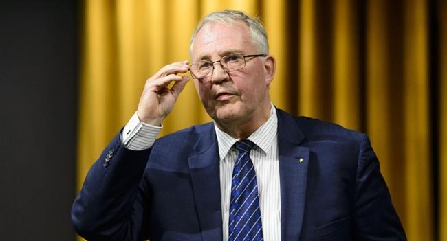 Blair says federal officials dealing with backlog of refugee security screens | iNFOnews.ca