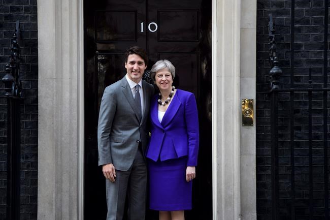 Trans Mountain controversy follows Trudeau to London | iNFOnews.ca