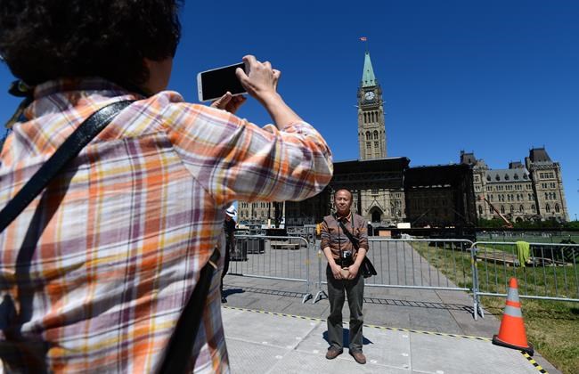 All hands on deck for emergency personnel bracing for Canada 150 bash in Ottawa | iNFOnews.ca CP98818746