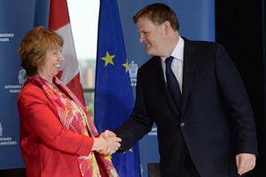 Baird and EU foreign policy chief Ashton cautious on Ukraine ceasefire | iNFOnews.ca CP29804567