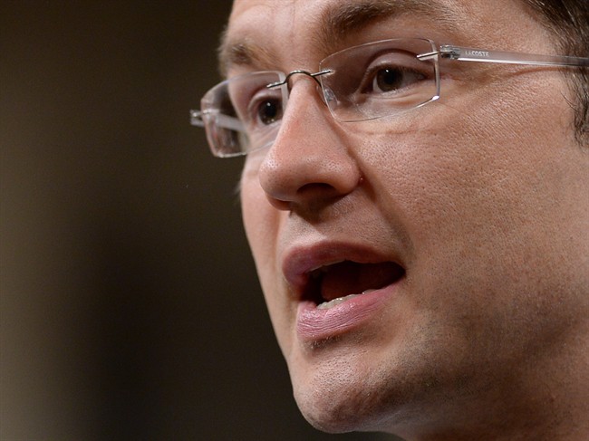 Harper government proposes small changes to expat voting bill | iNFOnews.ca CP33267973