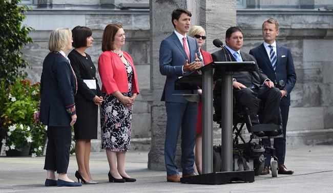 Federal cabinet: Liberals split Indigenous Affairs, add O'Regan, Petitpas Taylor | iNFOnews.ca CP1091603034