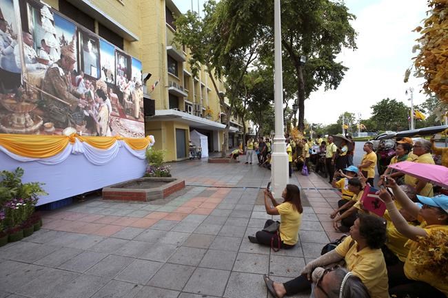 Thai king is officially crowned, boosting his regal power | iNFOnews.ca Thai king is officially crowned, boosting his regal power | iNFOnews.ca