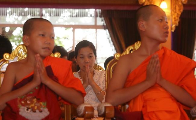 Thailand's rescued cave boys end stay at Buddhist temple | iNFOnews.ca