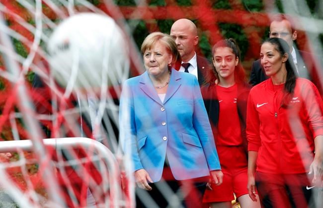 Merkel, allies heading for showdown over immigration policy | iNFOnews.ca Merkel, allies heading for showdown over immigration policy | iNFOnews.ca