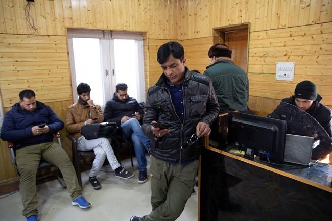 India restores 4G mobile internet in Kashmir after 550 days | iNFOnews.ca CP1885351952