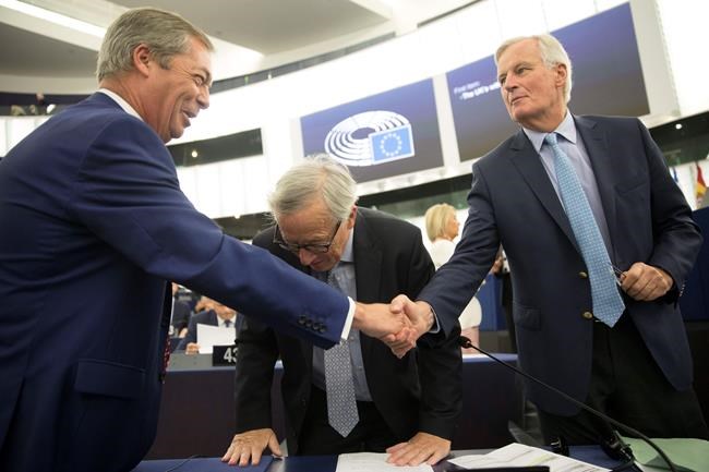The Latest: Merkel open to free trade agreement post-Brexit | iNFOnews.ca CP11364914