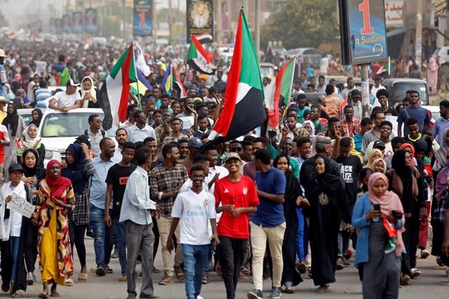 Sudanese activists, army finalize power-sharing deal | iNFOnews.ca