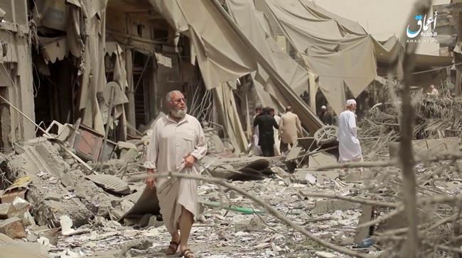 US-backed forces breach wall around IS-held Raqqa in Syria | iNFOnews.ca US-backed forces breach wall around IS-held Raqqa in Syria | iNFOnews.ca