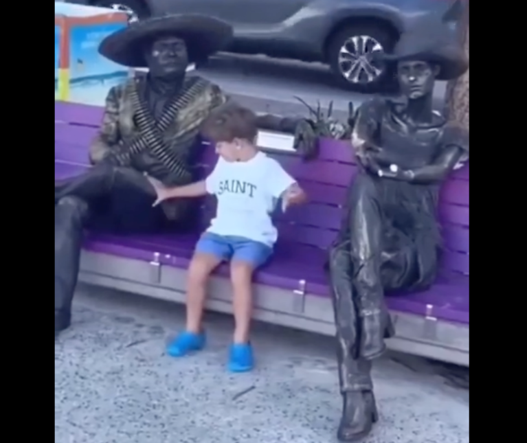 TRENDING NOW: That statue's alive! | iNFOnews.ca