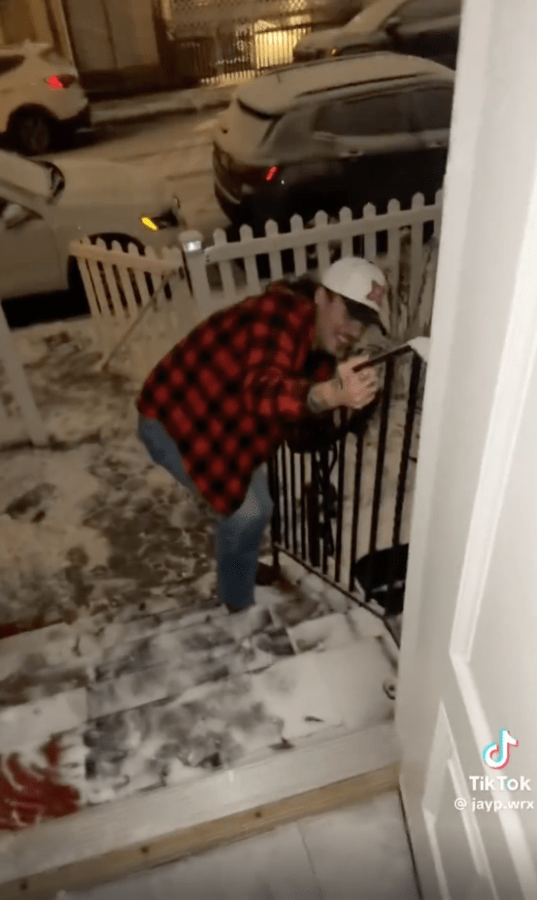 TRENDING NOW: Snow and cowboy boots don't mix | iNFOnews.ca