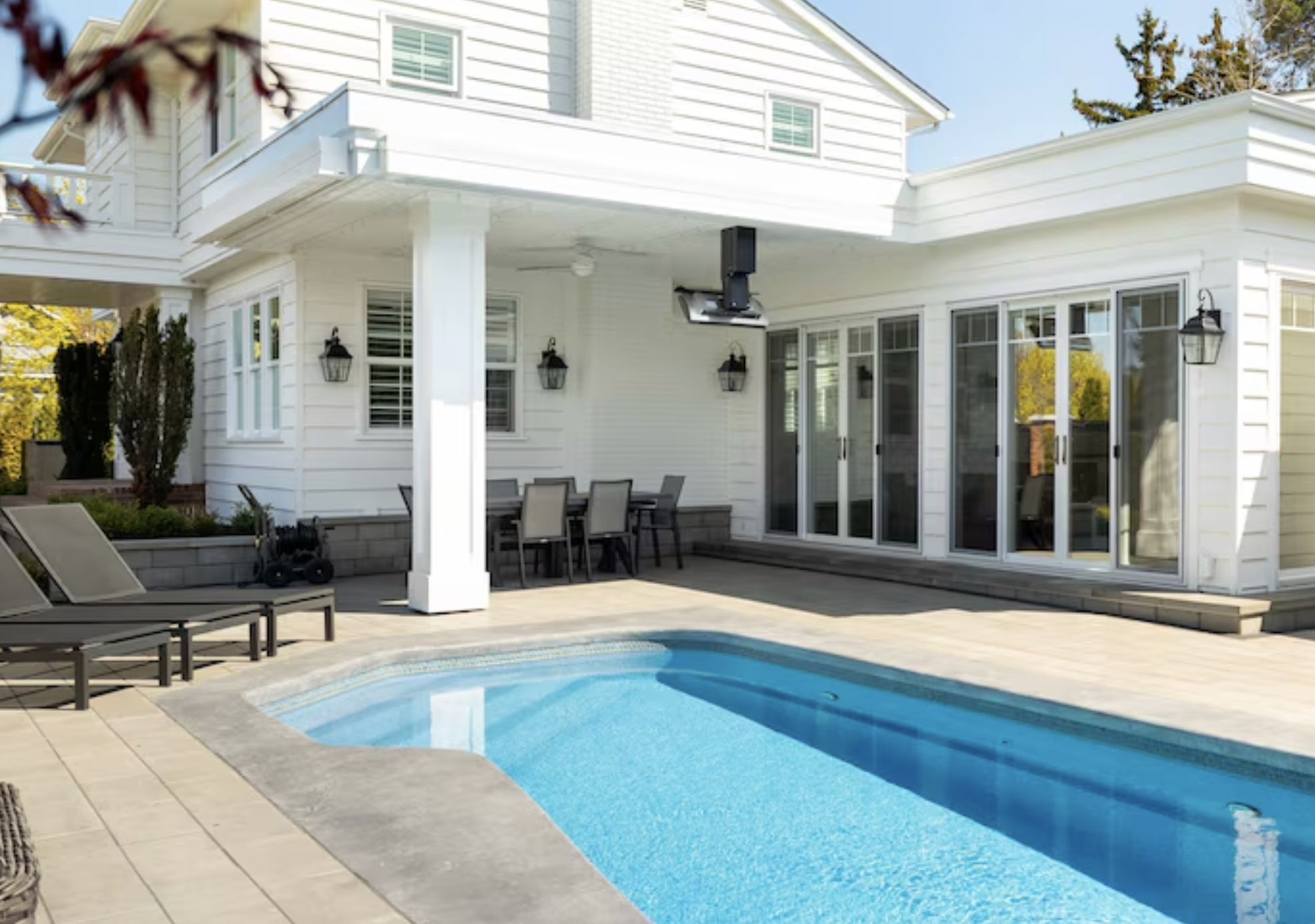 A house with a swimming pool.