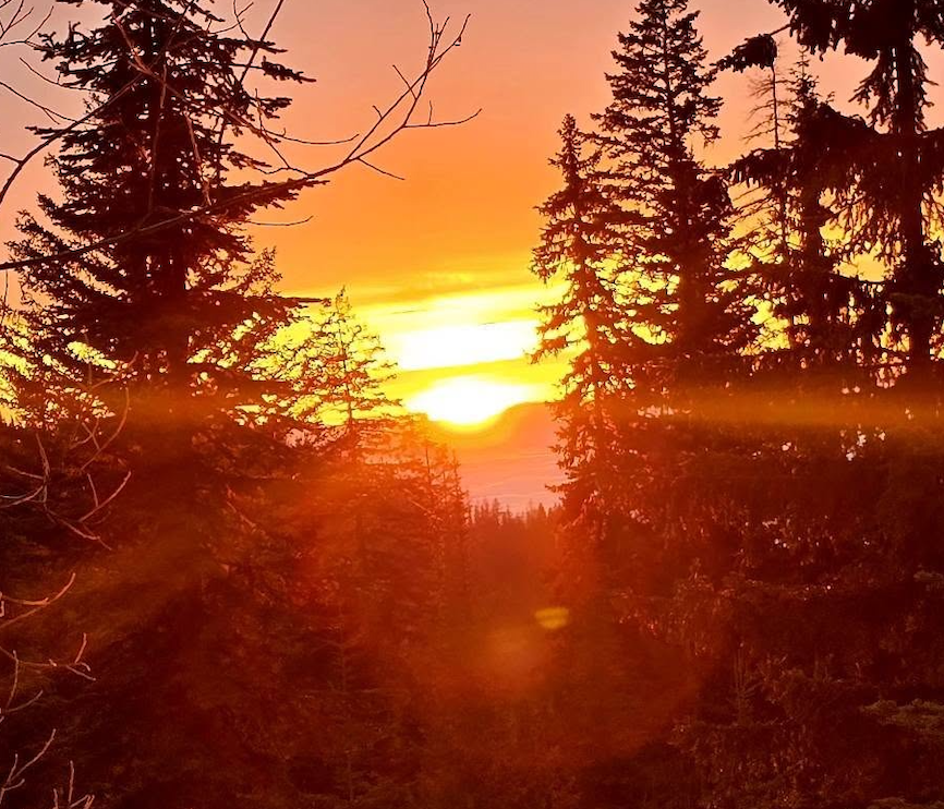 iN PHOTOS: Superb Silver Star mountain sunsets saturate skies | iNFOnews.ca